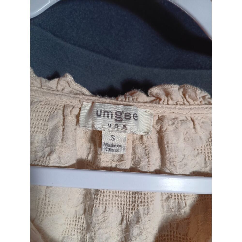 Umgee Small Textured Ruffle Split Neck Long Sleeve Babydoll Top in Warm Sand Tan - Picture 3 of 5